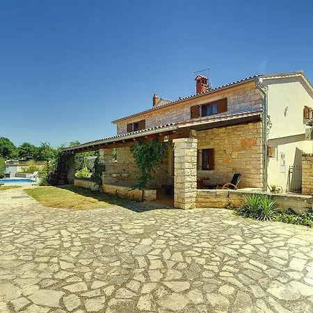 Viola Villa *