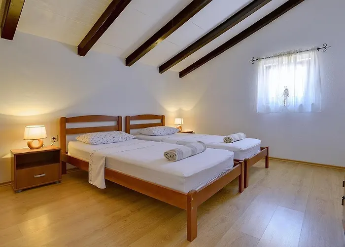 Viola Villa *